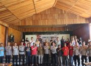Jumat Curhat, Kapolres Polman Ajak Warga Jaga Kamtibmas 8 Jumat Curhat, Kapolres Polman Ajak Warga Jaga Kamtibmas