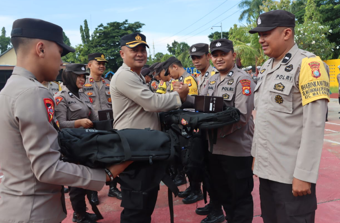 Apel Kesiapan Pengamanan Pemilu, Kapolres Polman Bagikan Prasarana Pengamanan 1 Screenshot 2024 0208 124054