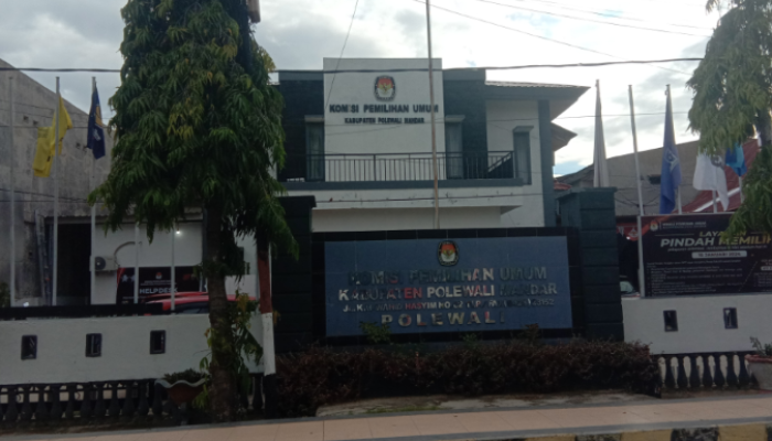 Dilaporkan ke Bawaslu, Ketua KPU Polman Diduga  Langgar Aturan Penetapan Calon