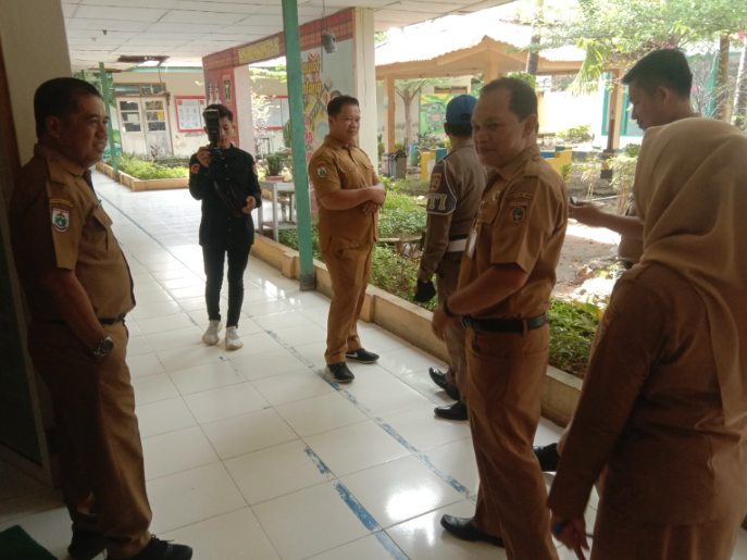 Sekda Polman Dapati Kantor Disrumkintan Kosong Saat Disidak 2 Screenshot 2024 0416 202126