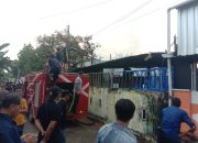 Diamuk Sijago Merah, Dua Rumah di Pemukiman Padat Penduduk Ludes Terbakar