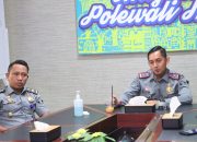 Kepala Kantor Imigrasi Kelas II Non TPI Polman dan Jajarannya Ikuti Pembahasan Sistik