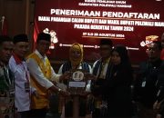 Daftar ke KPU, Assami Janji Wujudkan Polman Lebih Baik 12 Daftar ke KPU, Assami Janji Wujudkan Polman Lebih Baik
