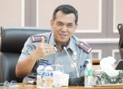 Silmy Karim: Risiko Kerja Tinggi Dasari Aturan Penggunaan Senjata Api bagi Petugas Imigrasi 12 Silmy Karim: Risiko Kerja Tinggi Dasari Aturan Penggunaan Senjata Api bagi Petugas Imigrasi