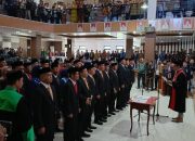 Resmi Dilantik, Anggota DPRD Polman Terpilih Diharap Ikut Andil Turunkan Kemiskinan Ekstrim 11 Resmi Dilantik, Anggota DPRD Polman Terpilih Diharap Ikut Andil Turunkan Kemiskinan Ekstrim