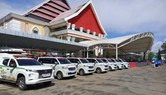 Enam PKM di Polman Dapat Bantuan Ambulance
