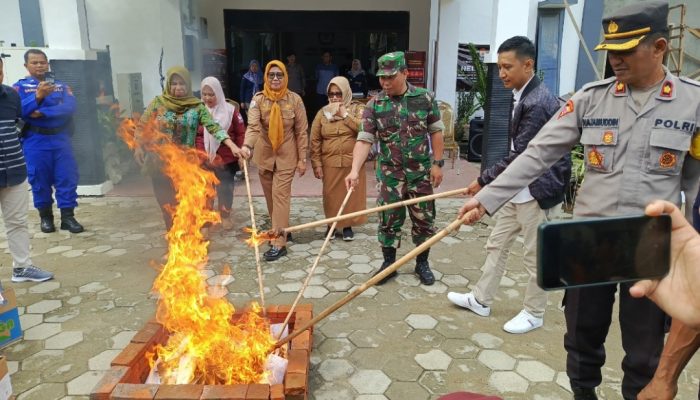 Ratusan Surat Suara Kelebihan Cetak di Musnahkan