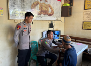 Seksi Dokkes Polres Polman Lakukan Pemeriksaan Kesehatan Kepada Tahanan 12 Seksi Dokkes Polres Polman Lakukan Pemeriksaan Kesehatan Kepada Tahanan