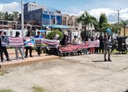 Aktivis Anti Korupsi Desak Kejari Polman Tuntaskan Sepuluh Kasus Dugaan Korupsi 9 Aktivis Anti Korupsi Desak Kejari Polman Tuntaskan Sepuluh Kasus Dugaan Korupsi