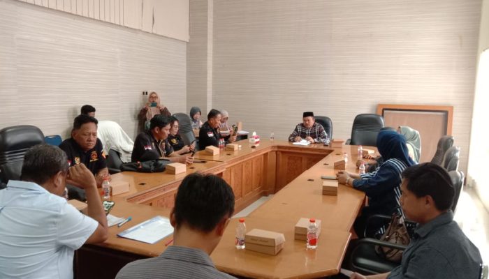 Pelaksana Proyek Pembangunan di Desa Kelapa Dua Akui Gunakan BBM Bersubsidi