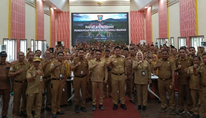 Pj Bupati Polman Janji Tuntaskan Keluhan Masalah Keuangan di Polman