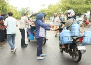 Raih Berkah Ramadan, Kantor Imigrasi Polewali Bagikan Takjil 15 Raih Berkah Ramadan, Kantor Imigrasi Polewali Bagikan Takjil