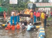 Bupati Polman Pimpin Kerja Bakti Bersih-bersih Sampah di Wonomulyo