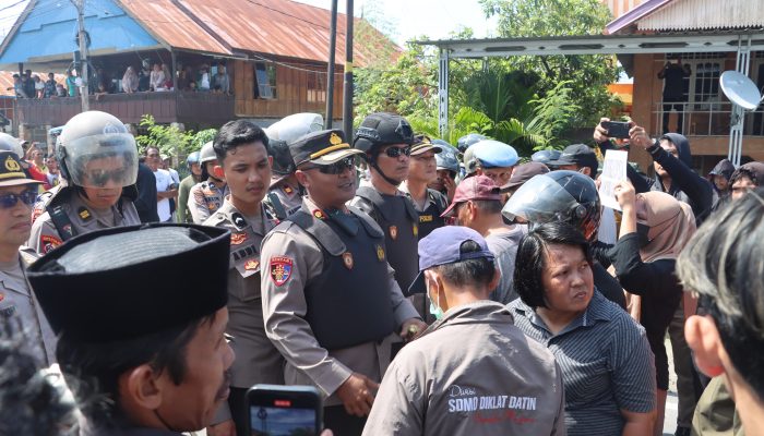 Kapolres Polman Pimpin Pengamanan Eksekusi Oleh PN Polewali di Desa Lapeo