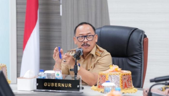 Kawal Proses Administrasi Job Fit 22 Pejabat Pemprov Sulbar, Gubernur SDK Berkantor Di Hari Libur