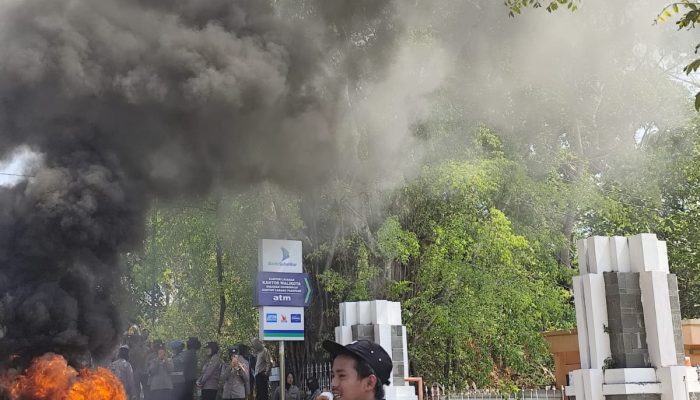 100 Hari Pemerintahan Polman: Rakyat Bangun Jalan Sendiri dan Sampah Masih Tetap Menumpuk