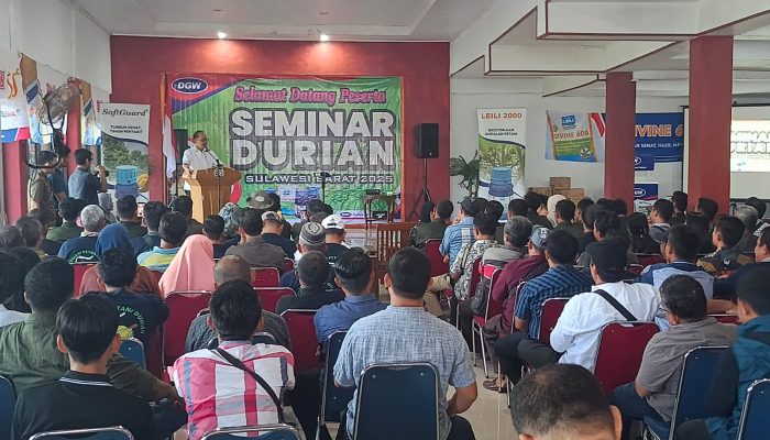 Petani Durian Polman Hadiri Seminar Durian dan Pengukuhan Asosiasi Petani Durian Sulbar