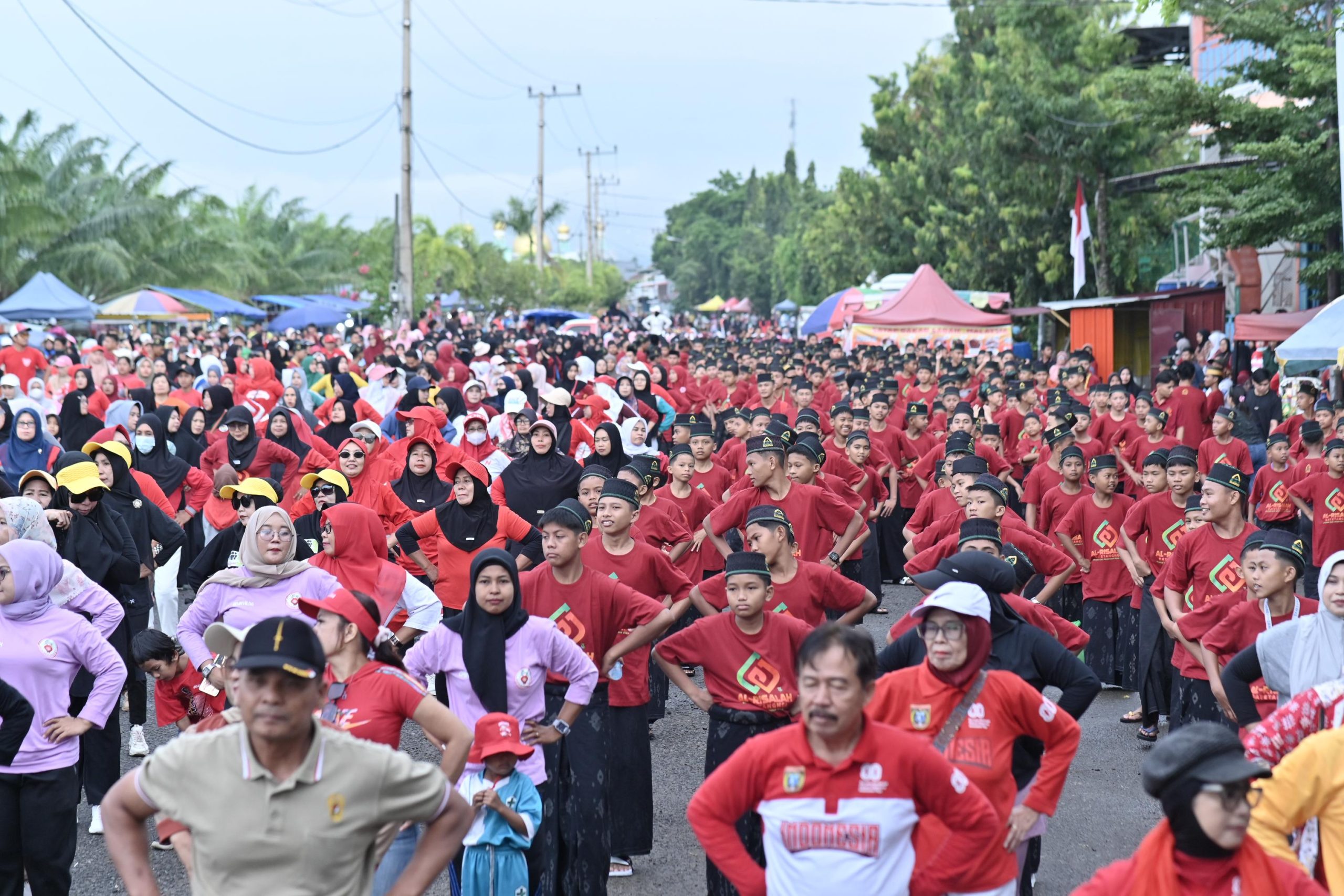 Lautan Manusia di Pantai Bahari, Fun Walk 1 Dekade Al Risalah Catat Sejarah 1 IMG 20250825 WA0003 scaled