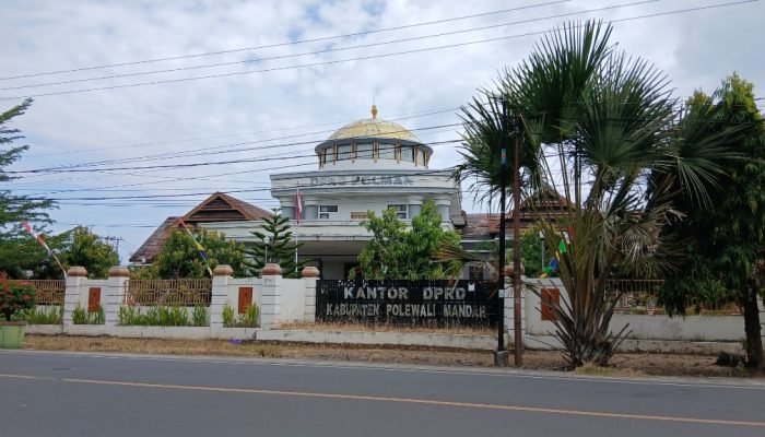 Ketua DPRD Polman Tegaskan kabar “Amplop Putih” di Medsos Kabar Bohong