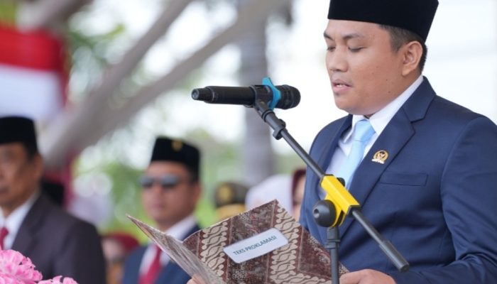 Ketua DPRD Polman Bacakan Teks Proklamasi Pada HUT RI Ke 80