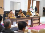 Rapat Kerja Pemprov Sulbar, Efisiensi Besar Besaran, TPP ASN Dipertahankan 7 Rapat Kerja Pemprov Sulbar, Efisiensi Besar Besaran, TPP ASN Dipertahankan