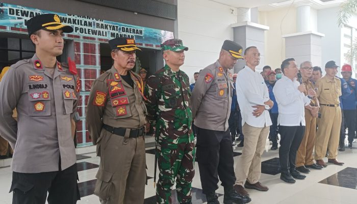 DPRD Polman Apresiasi Pasukan Pengamanan, Unjuk Rasa Tolak PBB-P2 Berakhir Damai