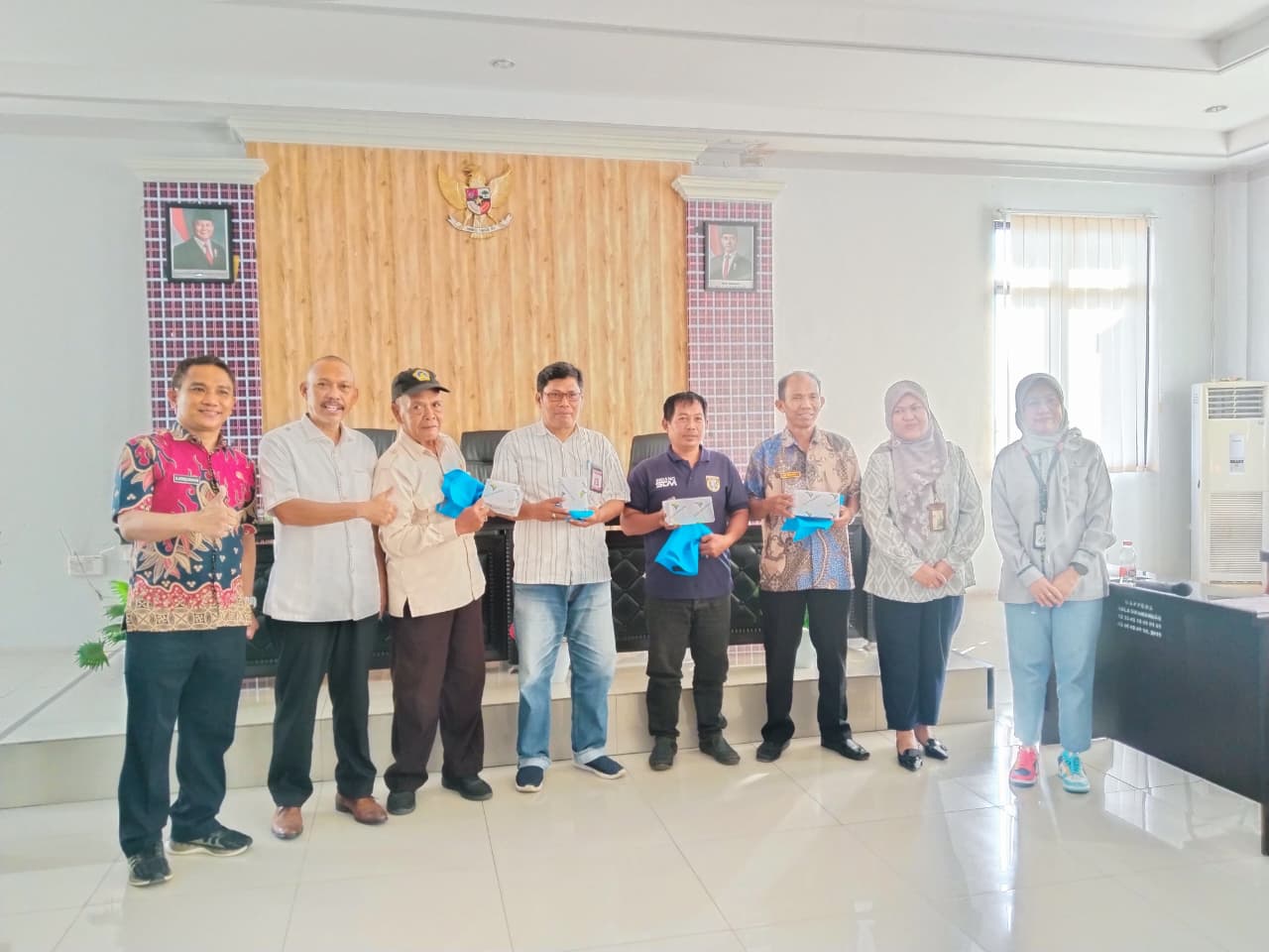 Kolaborasi Distanpan dan Bank Sulselbar : Sosialisasi KUR Alsintan 3% dan Kredit Pabrik Penggilingan 1 IMG 20251023 WA0018