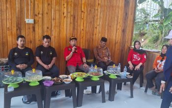 Dinsos Polman Dampingi tim Dirjen PKAT Kementerian Sosial RI Monitoring dan Evaluasi Komunitas Adat terpencil 3 IMG 20251026 WA0006