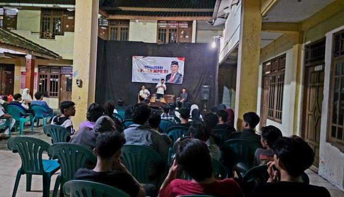 Ajbar Gaungkan Semangat Kebangsaan Bersama Mahasiswa Sulbar di Jogja