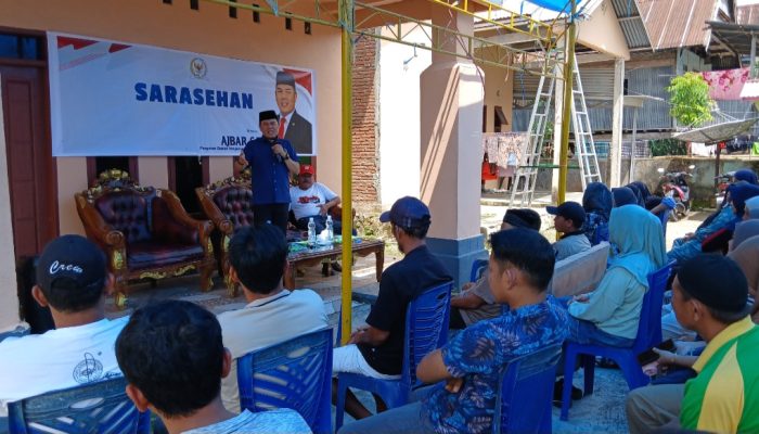 Anggota Komisi IV DPR RI Ajbar Gelar Sarasehan di Dusun Tabone, Warga Antusias Sampaikan Aspirasi