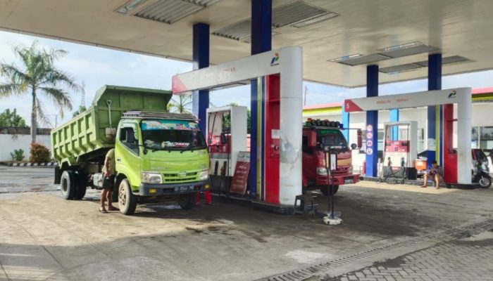 Urai Antrean di SPBU, Pertamina Patra Niaga Sulawesi Tambah Pasokan ke Polman