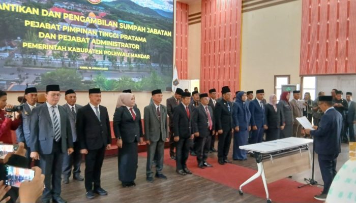 Pemkab Polman Lantik Pejabat Pimpinan Tinggi Pratama dan Administrator