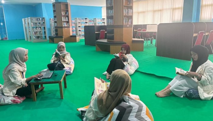 Sajikan Ruang Baca Santai, Perpustakaan Sulbar Bikin Pengunjung Makin Nyaman di Bulan Ramadan