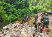 Pra-TMMD ke-127, Anggota Kodim 1402/Polman Mulai Bangun Talud Jalan Poros Bulo–Lenggo