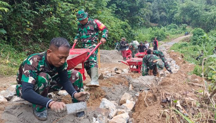 Gotong Royong TNI–Warga Warnai Hari Ketujuh Pra-TMMD ke-127