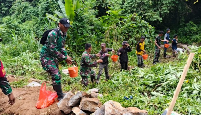 Hari Terakhir Pra-TMMD ke-127, TNI dan Warga Fokus Garap Akses Jalan Bulo–Lenggo
