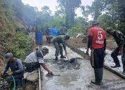 Di Tengah Ramadhan, Semangat Gotong Royong TMMD di Lenggo Tak Surut