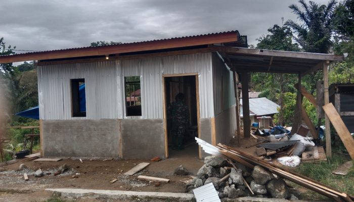 Hari ke-12 TMMD, Renovasi Rumah Nurmala Capai 52 Persen