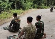 Rabat Beton Jadi Sajadah, Potret Keteguhan Ibadah Satgas TMMD