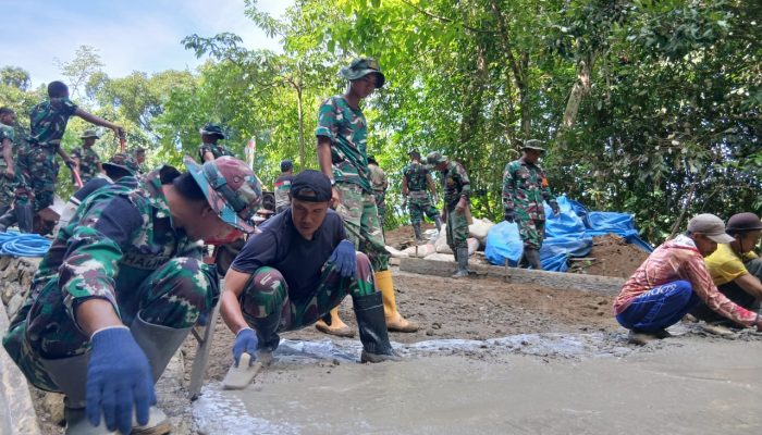 Hari ke-17 TMMD Kodim 1402/Polman, Pembangunan Rabat Beton Capai 65 Persen