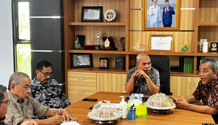 DLHK Sulbar Bahas Program Yang Berdampak Langsung ke Masyarakat