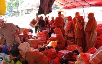 Bantuan Korban Kebakaran di Galung Tuluk Membludak 3 IMG 20260302 WA0008