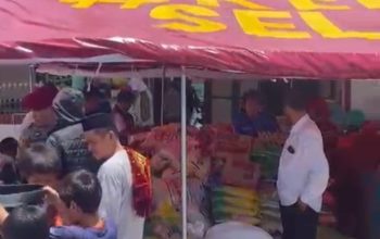 Sat Res Narkoba Polres Polman Salurkan Bantuan untuk Korban Kebakaran Galung Tuluk 2 IMG 20260302 WA0013