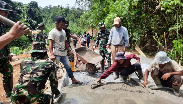 Pengerjaan Rabat Beton TMMD Kodim 1402/Polman Hampir Rampung