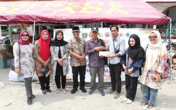 Sekertariat DPRD Polman Beri Bantuan Untuk Korban Kebakaran Galung Tulu