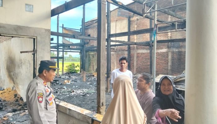 Dua Rumah Desa Botto Ludes Terbakar, Kerugian Capai Ratusan Juta