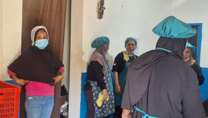 Anggota DPRD Sulbar Irfan Pahri Putra Bantu Ibu Erminingsih Dapat Pekerjaan Layak