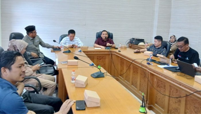 DPRD Polman Serap Aspirasi Mahasiswa Terkait Anggaran Pendidikan dan Akses Pendidikan