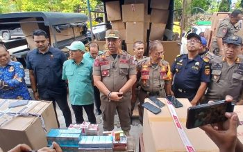 Gandeng Satpol PP, Bea dan Cukai Pare-pare Temukan Puluhan Dus Rokok Ilegal di Wonomulyo