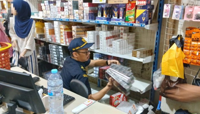 Bea Cukai Gelar Rapat Tertutup Bahas Hasil Penggerebekan Rokok Ilegal
